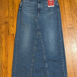 Levi's Dark Blue Denim Maxi Skirt Size 2